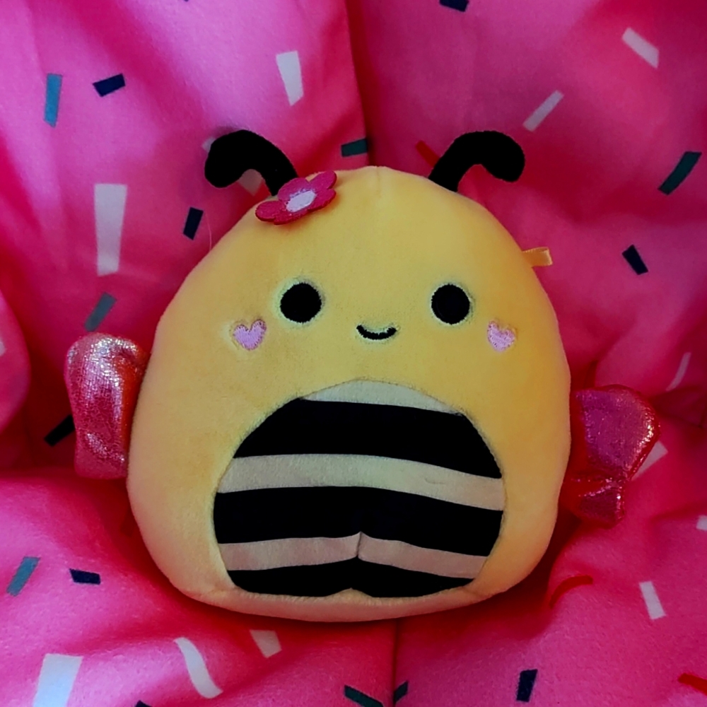 5 Mystery Squishmallows - 5" Mystery Box